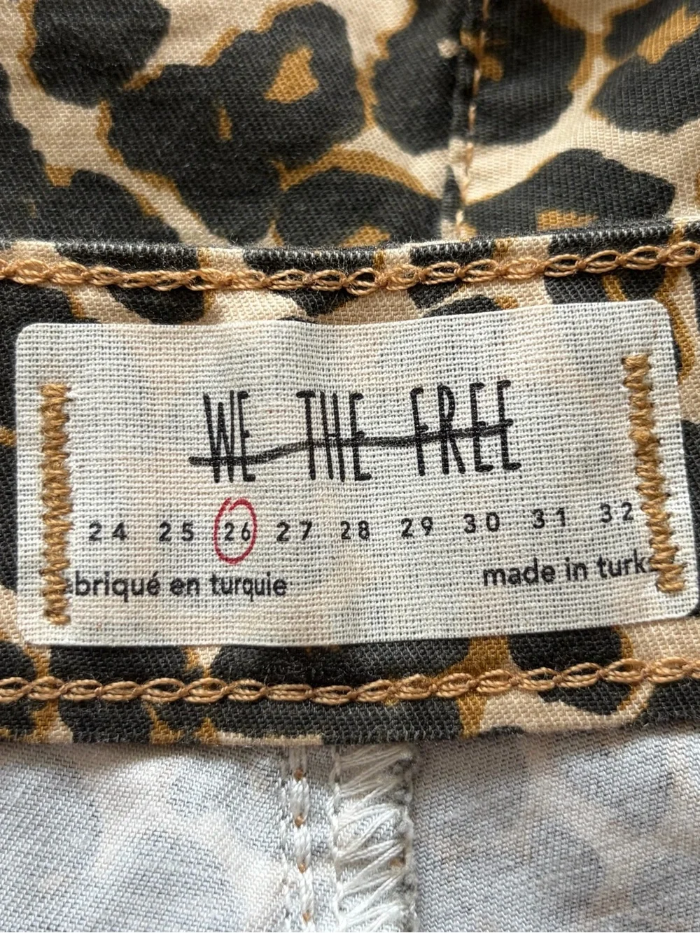 Free People We The Free Belle Leopard High Rise Cropped Skinny Jeans EUC Size 26